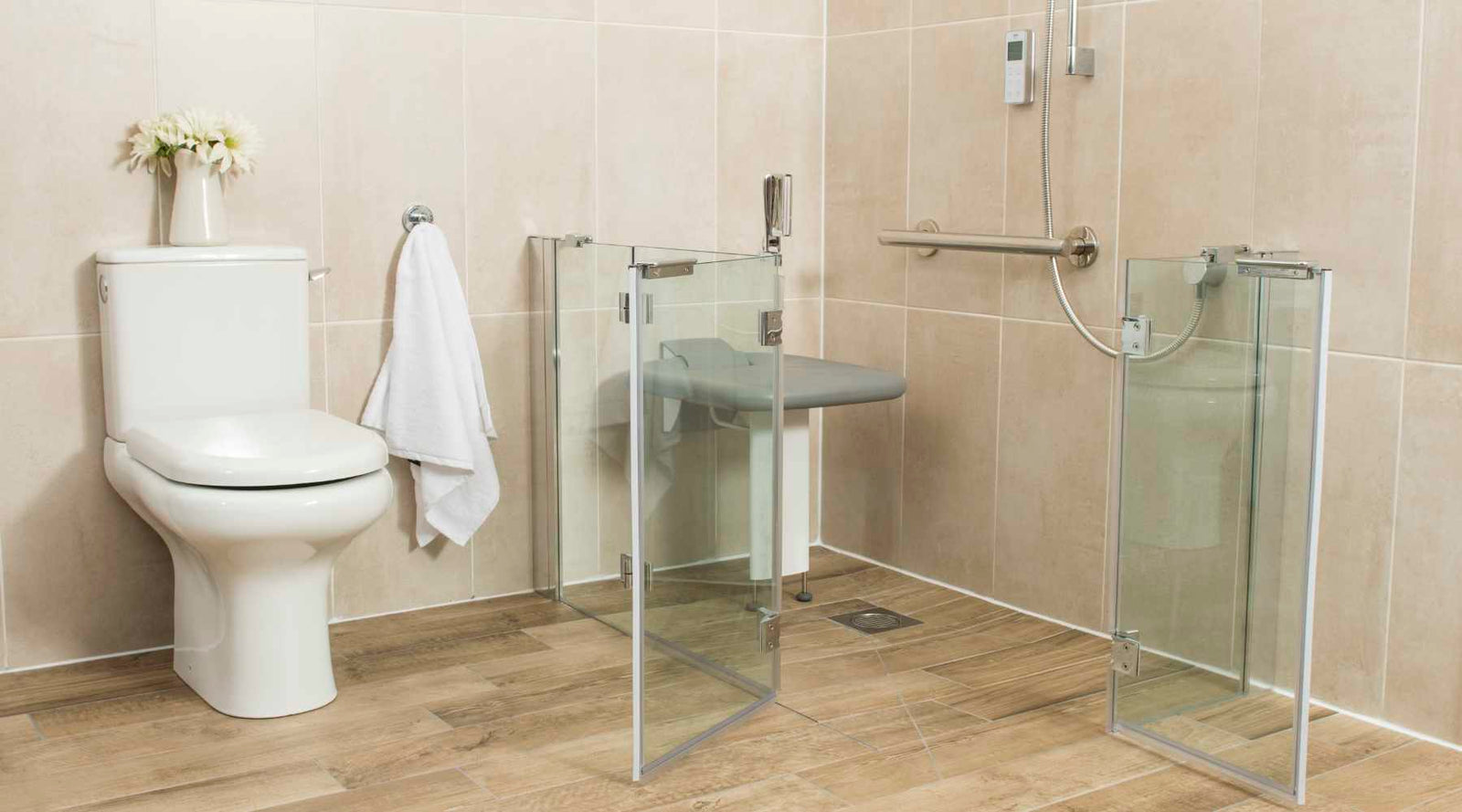 Walk-in Showers vs. Wetrooms – Safety & Accessibility