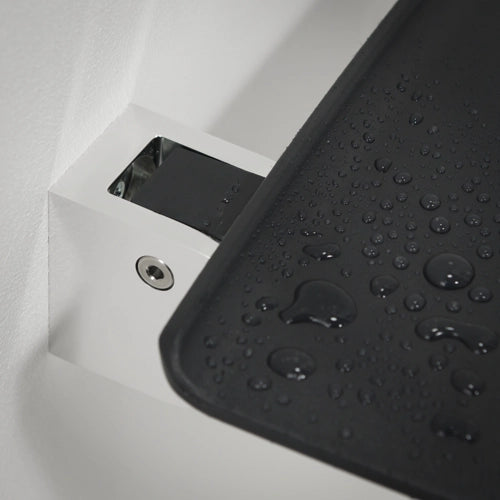 close up of the hinge