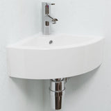 Lifestyle image of corner basin