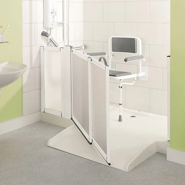 Shower tray ramp into shower tray